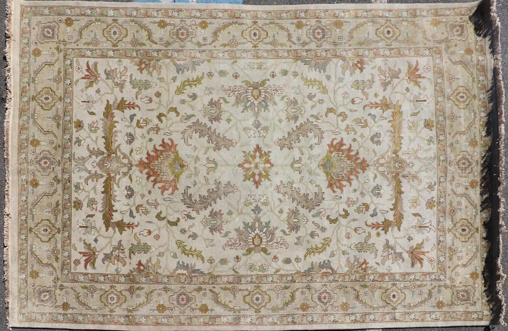 Indo Sultanabad Rug (1 of 8)