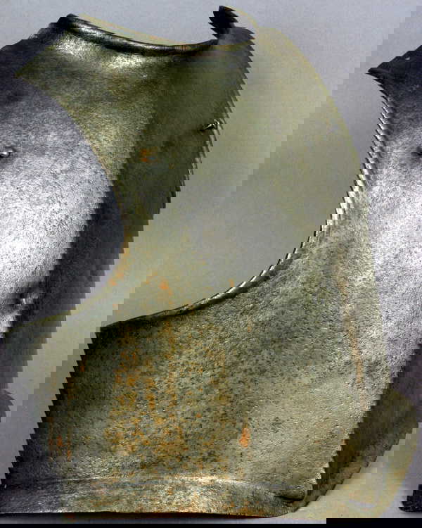 17 MEDIEVAL CHEST PLATE