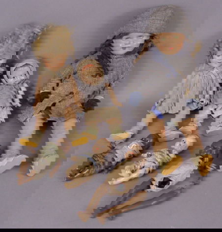 COLLECTION OF SIX VINTAGE BABY DOLLS & S. TEMPLE: Collection of six vintage dolls to include a 21" composition doll with original clothes and tag; a 12" Effanbee Patsy Jr. baby doll with original clothes and tag; a Black composition doll, 10", missin