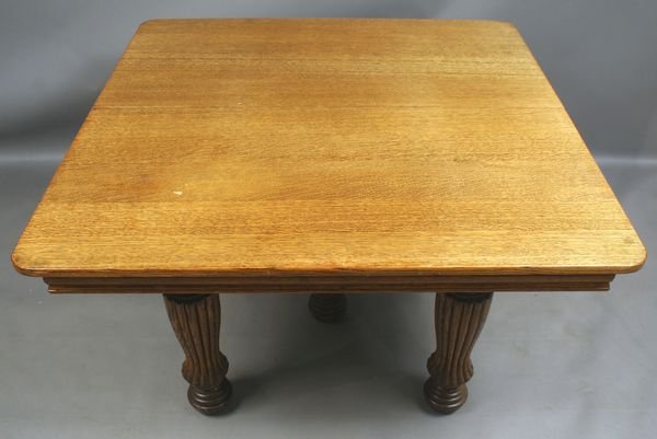 Late 19th C. Golden Oak Table w/ Four Leaves - 2