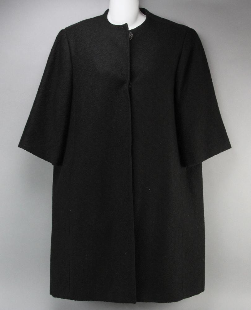 Ellie Tahan Black Wool Funnel Neck Evening Coat: Ellie Tahan black wool funnel neck evening coat, size M. Provenance: From a Beverly, Massachusetts estate.