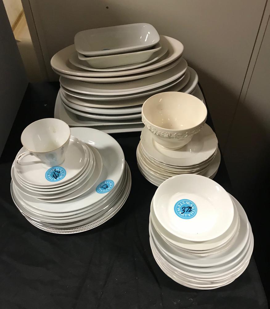 Antique Ironstone, Various Other Bowls, Trays: Large collection of antique ironstone, and various other bowls, trays, etc.