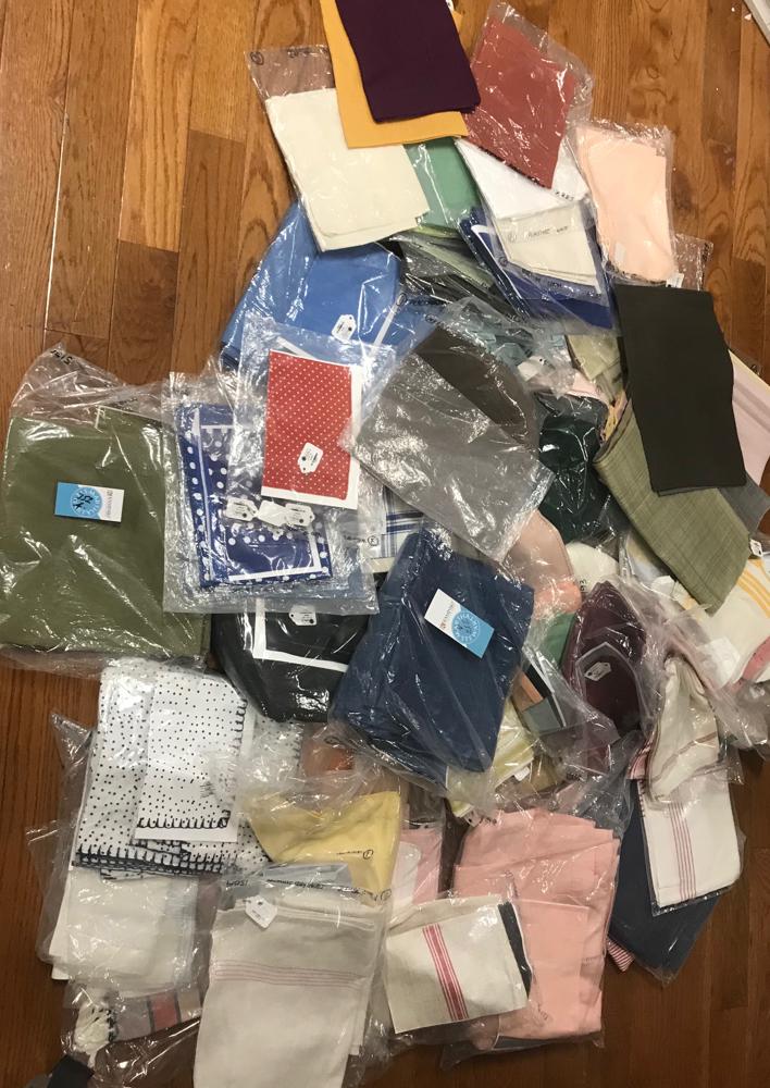 Group of Vintage Linens, Tablecloths and Napkins: Group of vintage linens, tablecloths and napkins.
