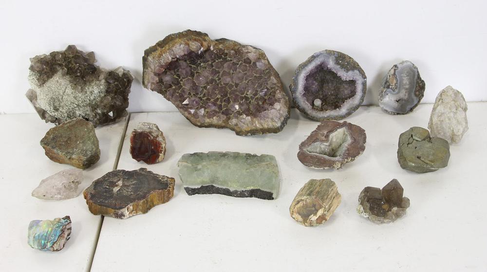 Collection of Quartz Fragments: Collection of quartz fragments. Provenance: From The Warren Estate.