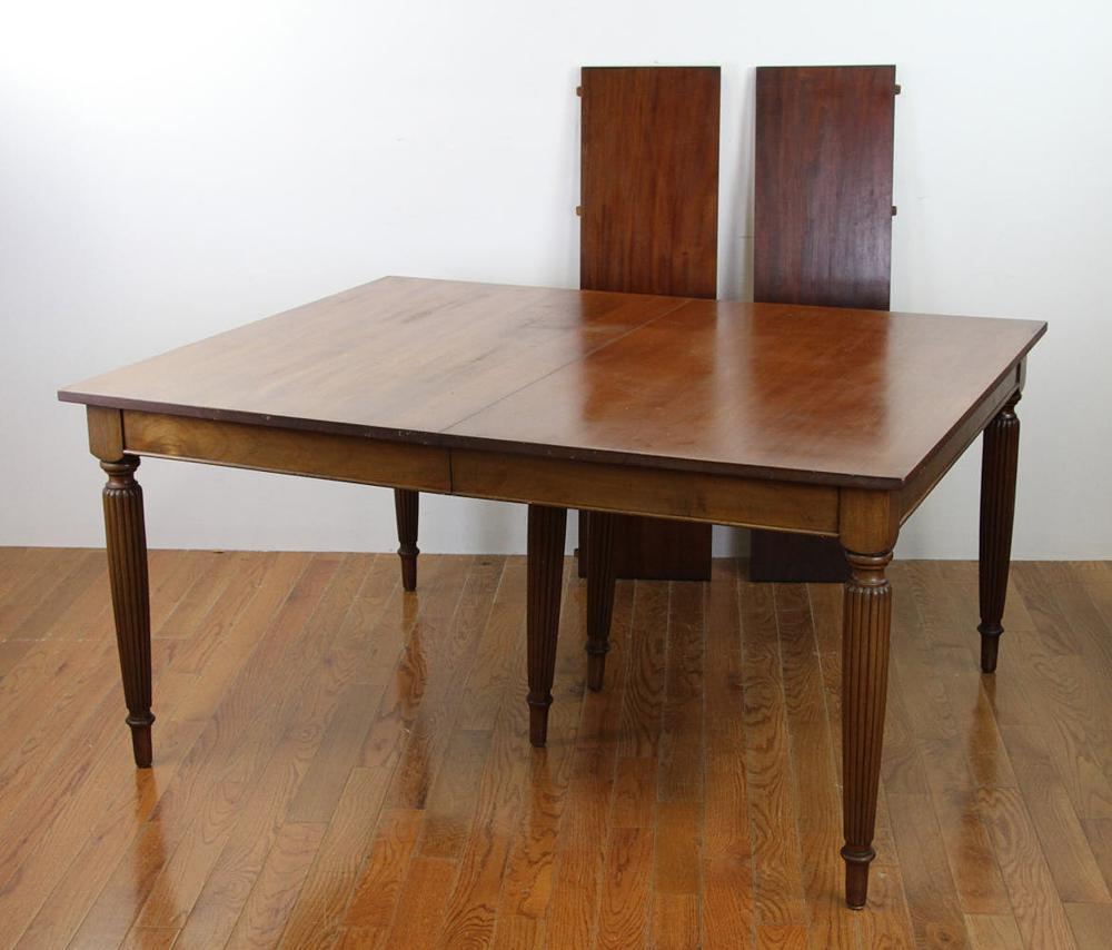 Circa 1800 Unmarked Dodge Mahogany Table: Manchester, Maryland unmarked Dodge furniture circa 1800 Sheraton-style Federal expandable mahogany table with center leg, 29" H x 60" W x 48" D, with two 12" leaves. Provenance: From a Saugus, Massac