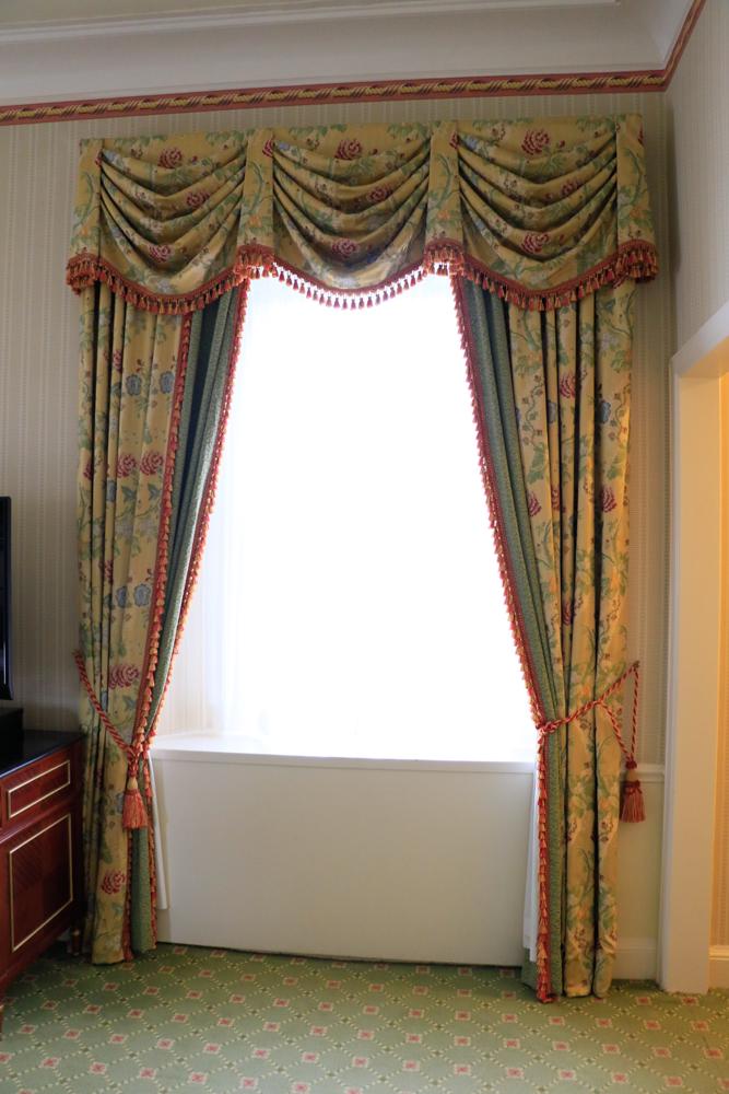 Three sets: Damask floral draperies with tassels and (1 of 1)