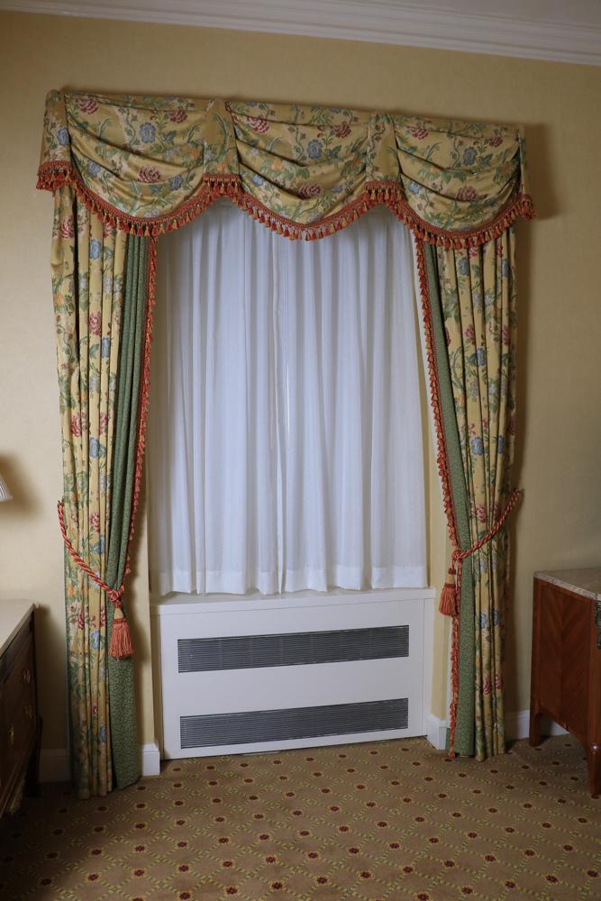 Floral brocade drapes with tassel and swag valance: Saudi Arabian Suite: Floral brocade drapes with tassel and swag valance 112x82"