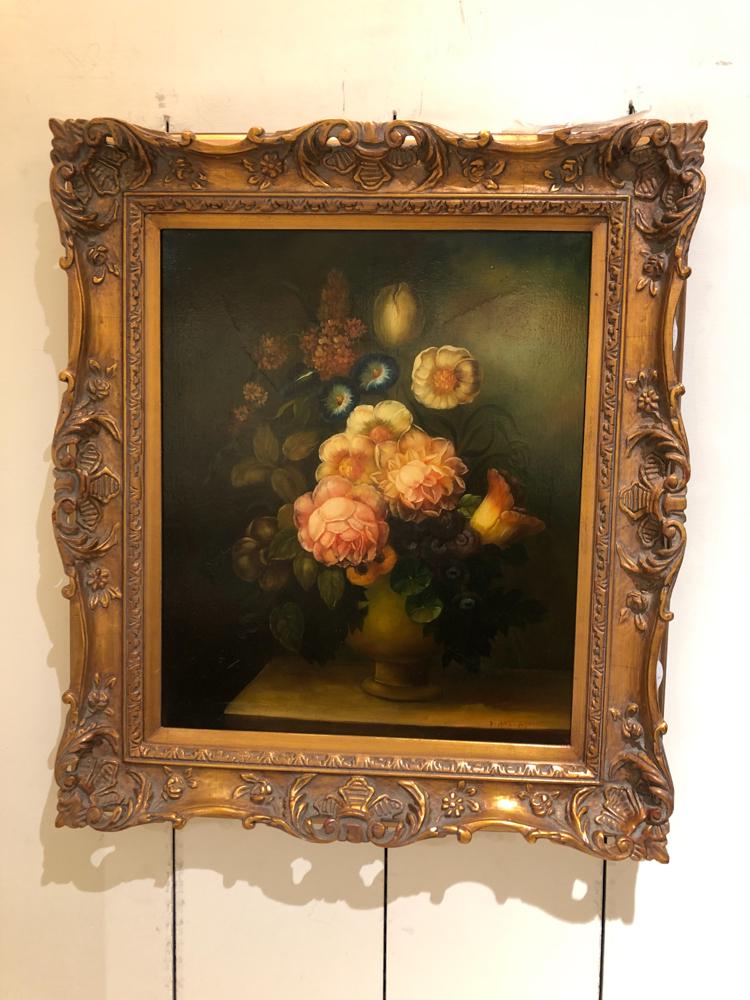 Painting of flowers: Saudi Arabian Suite: Painting of flowers