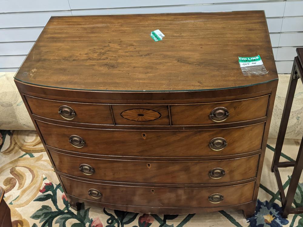 2 American hepplewhite Style bow front Mahogany chest, (1 of 1)