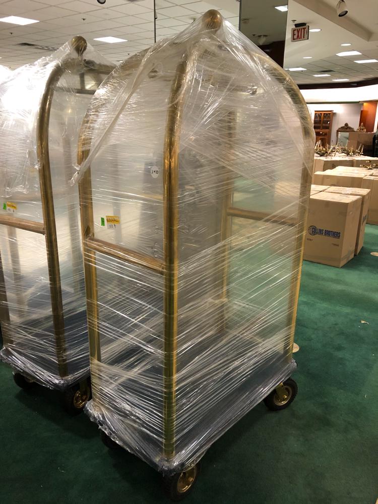 Waldorf Astoria luggage rack (1 of 1)