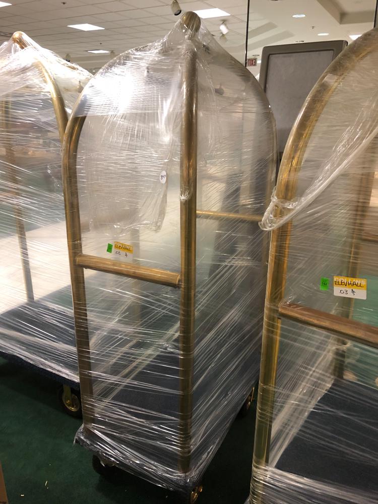 Waldorf Astoria luggage rack (1 of 1)