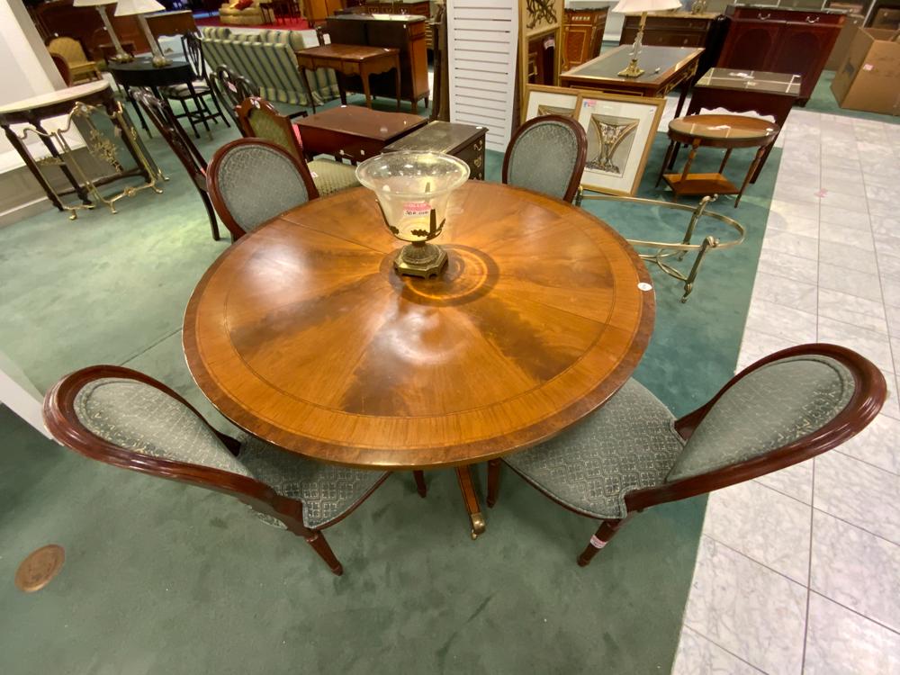 Empire dinette set with 4 chairs, table measures 29x56 (1 of 1)