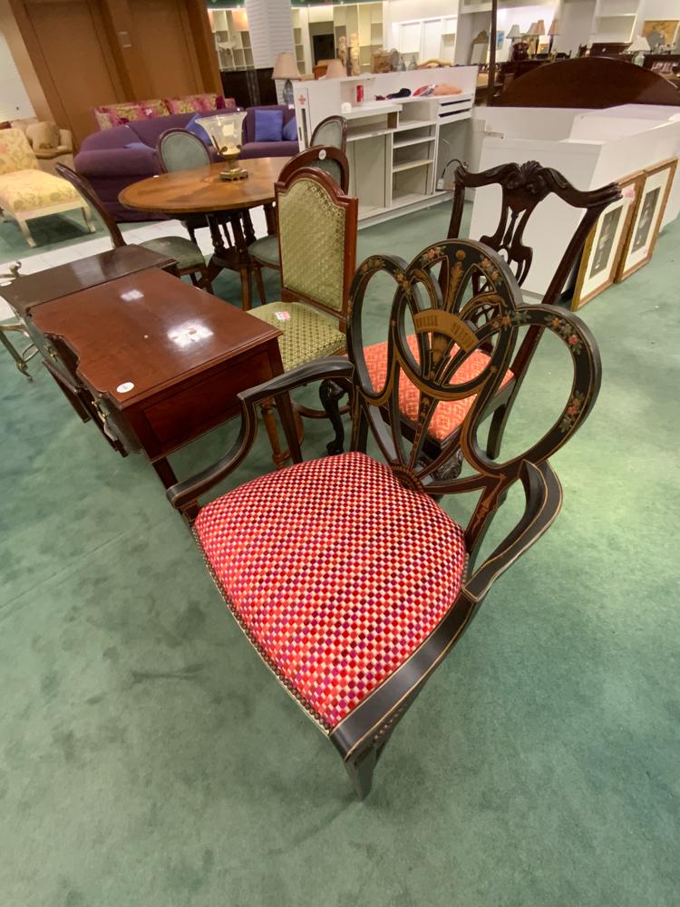 Lot of 3 assorted chairs (1 of 1)