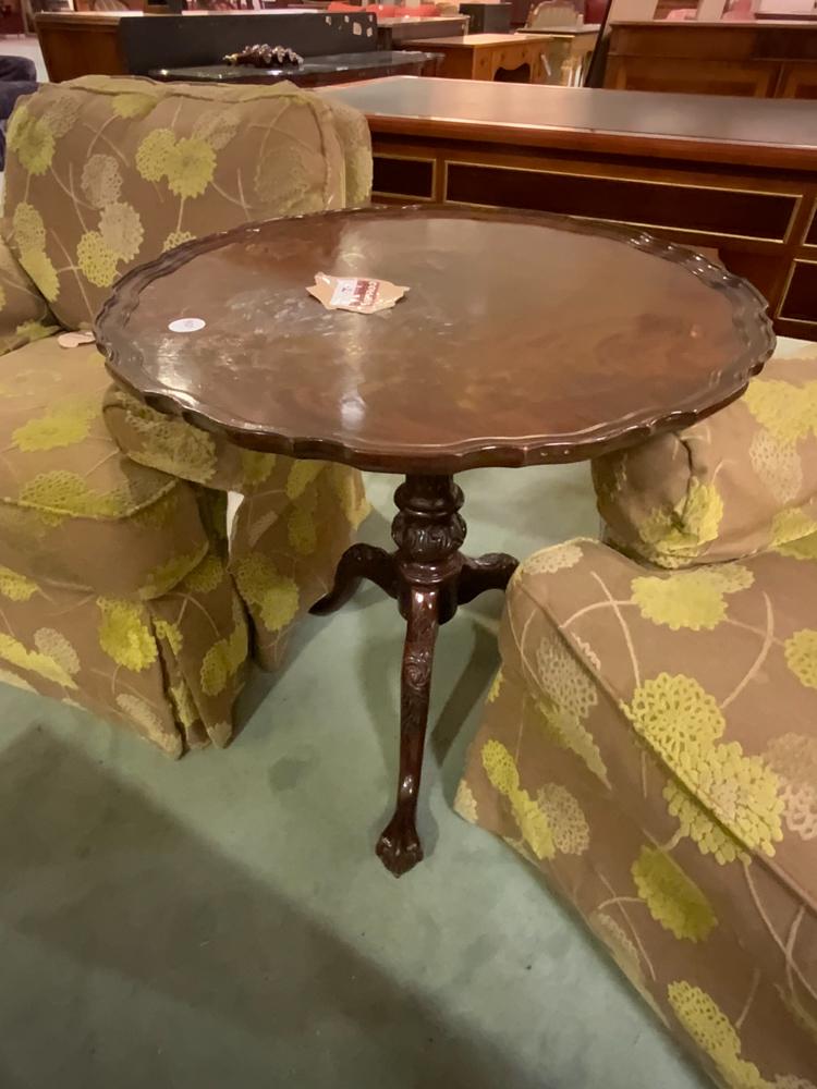 Chippendale style pie shaped table mahogany: 30th Floors Waldorf Towers Suites: Chippendale style pie shaped table mahogany