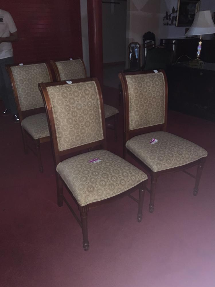 Lot of 4 dinette chairs (1 of 1)