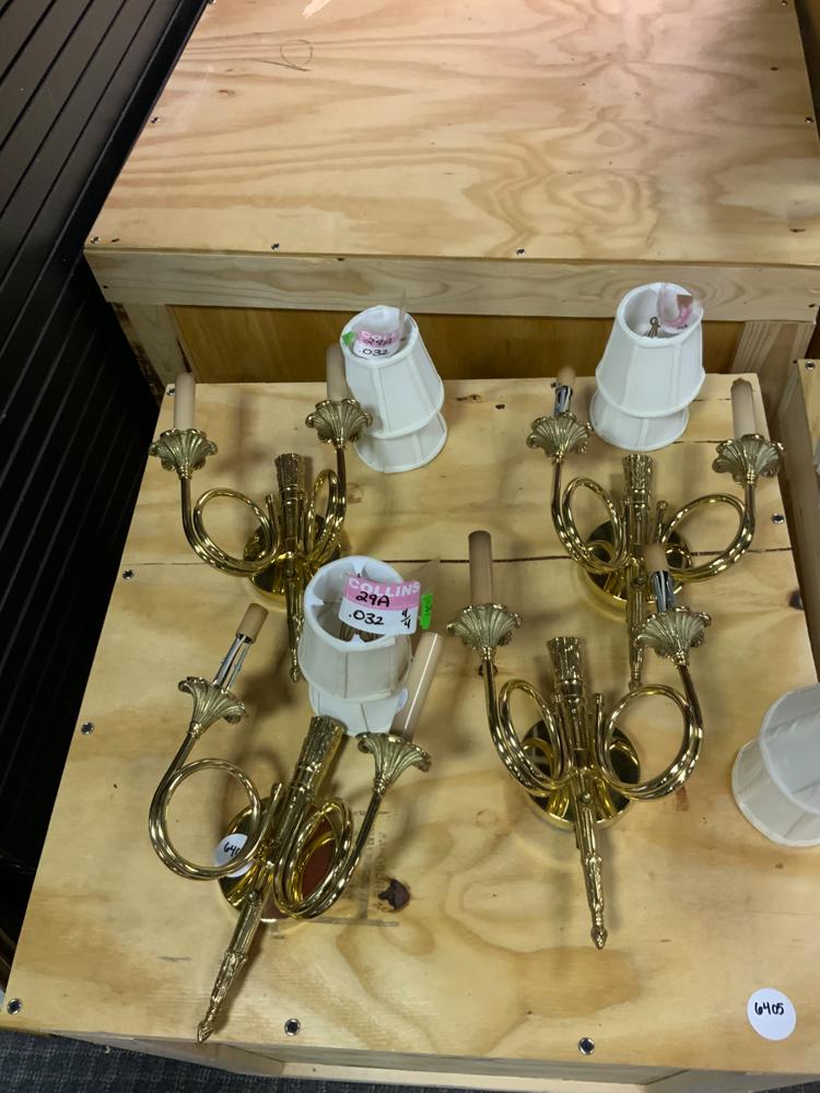 Lot of 4 gilt wall sconces (1 of 1)