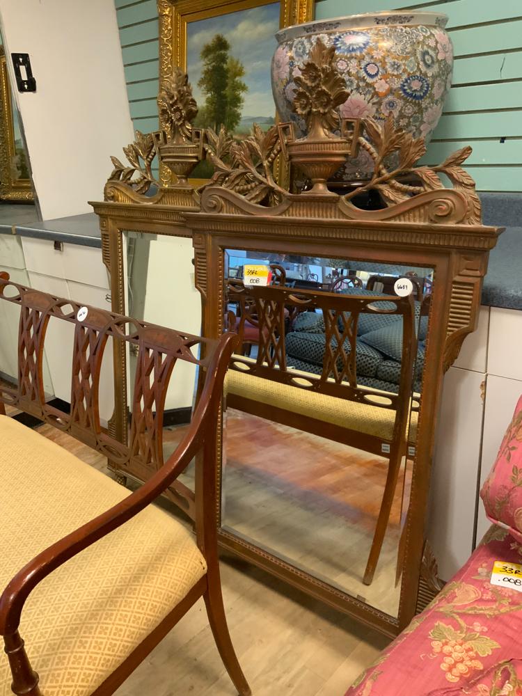 Lot of two gilt mirrors (1 of 1)