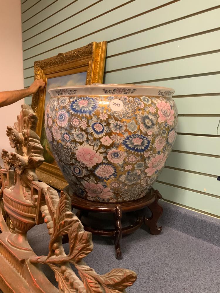 Chinese goldfish bowl with wooden stand: 30th Floor Suites: Chinese goldfish bowl with wooden stand