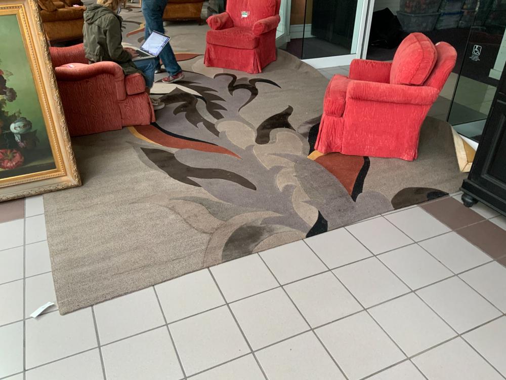 Large contemporary carpet approx. 12x25 (1 of 1)