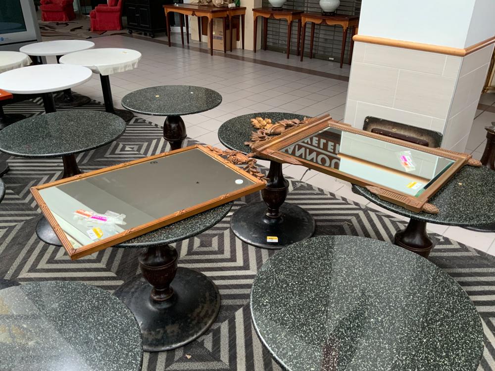 Lot of 2 gilt framed mirrors (1 of 1)