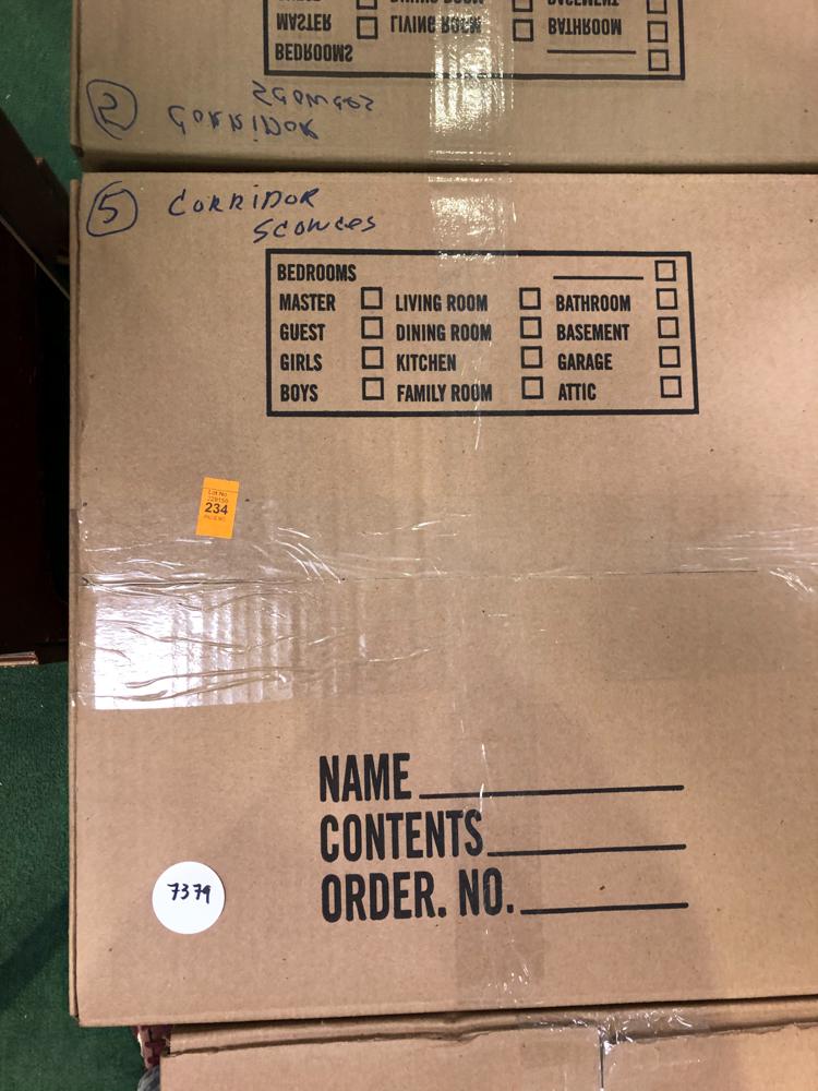 Lot 5 Brass swag and assorted wall sconces, conditions (1 of 1)