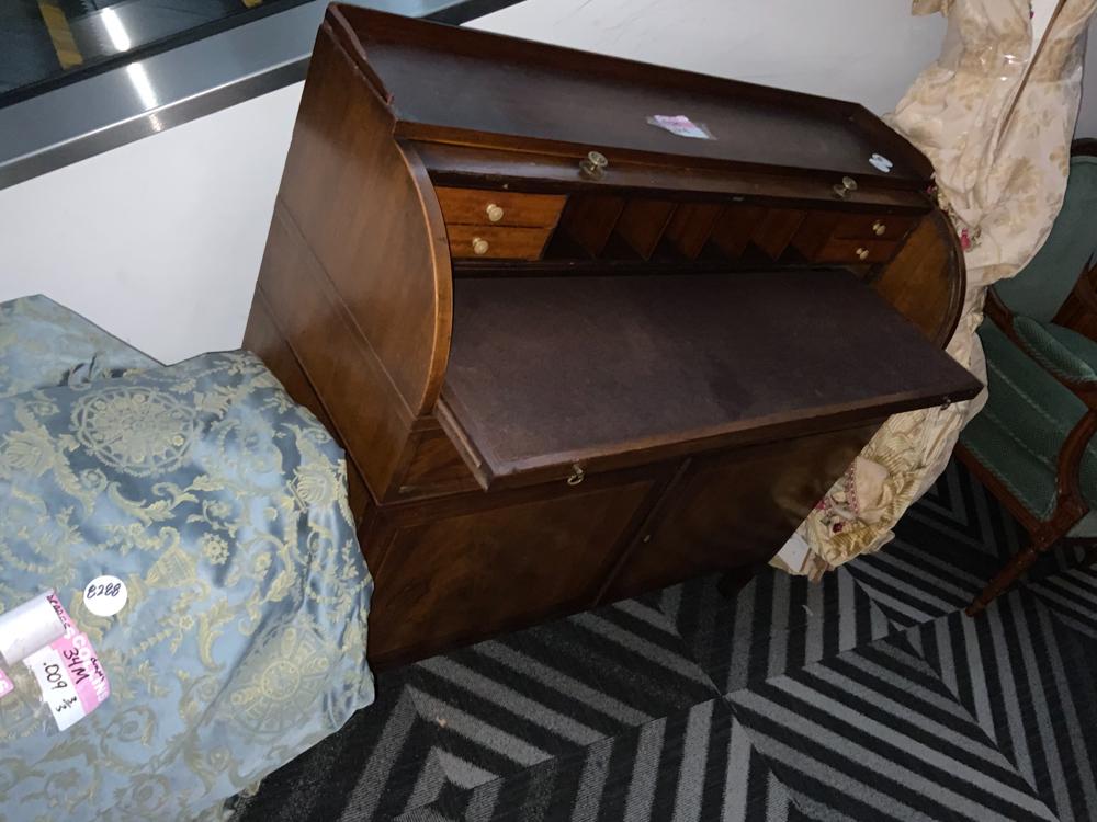 Antique Hepplewhite Style Cylinder Top Desk (1 of 1)