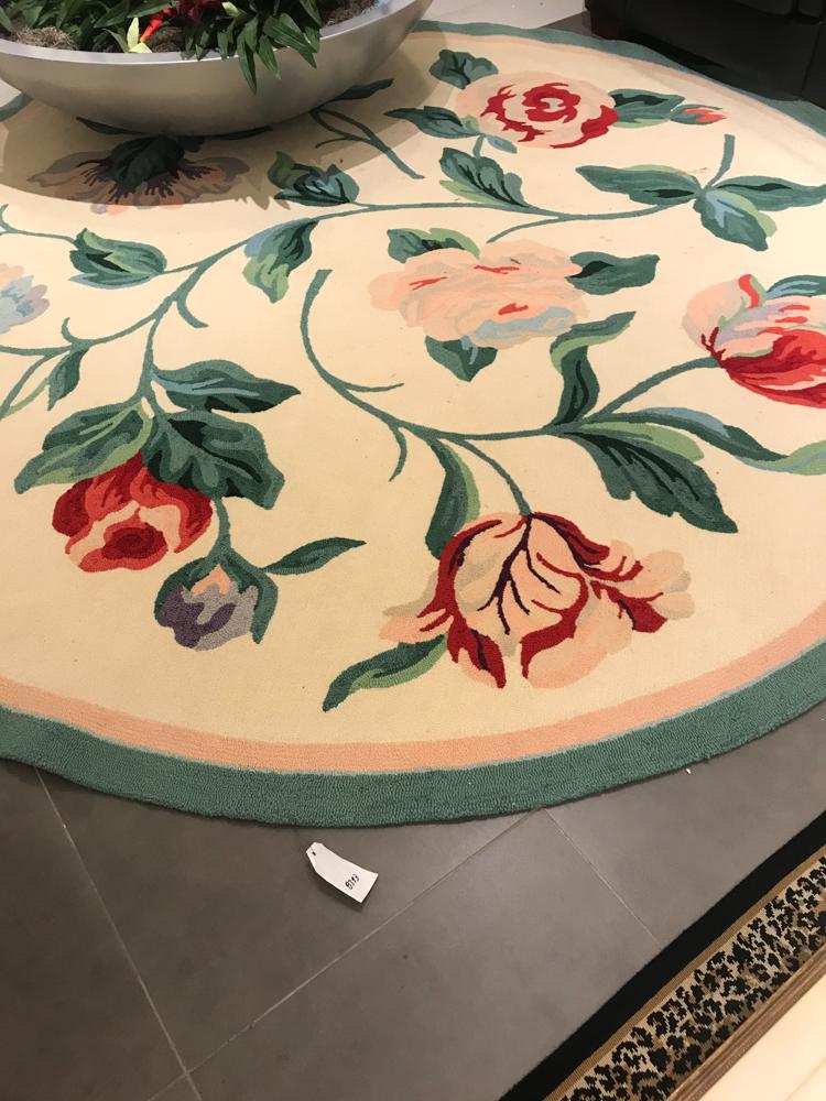 Edward Fields Contemporary Floral Rug: Edward Fields contemporary floral rug, 9' 10" in diameter.