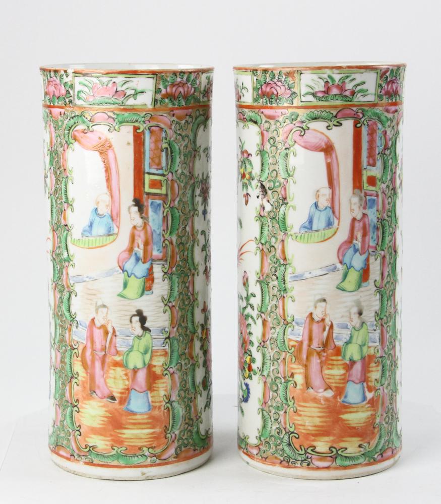Chinese Rose Medallion Vases (1 of 6)