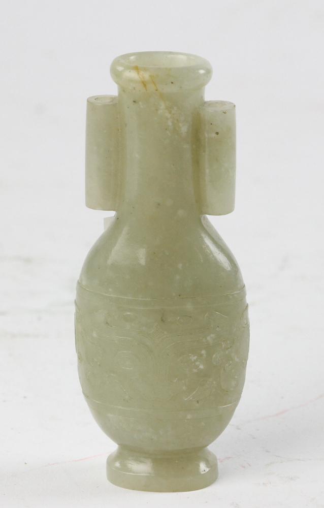 Old Chinese Jade Vase (1 of 6)