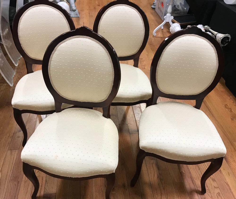 Set of Four Mahogany Dining Chairs: Set of four (4) cameo black mahogany dining chairs, made by Hickory. Provenance: Estate of antique dealer Mr. Bob Tassel.