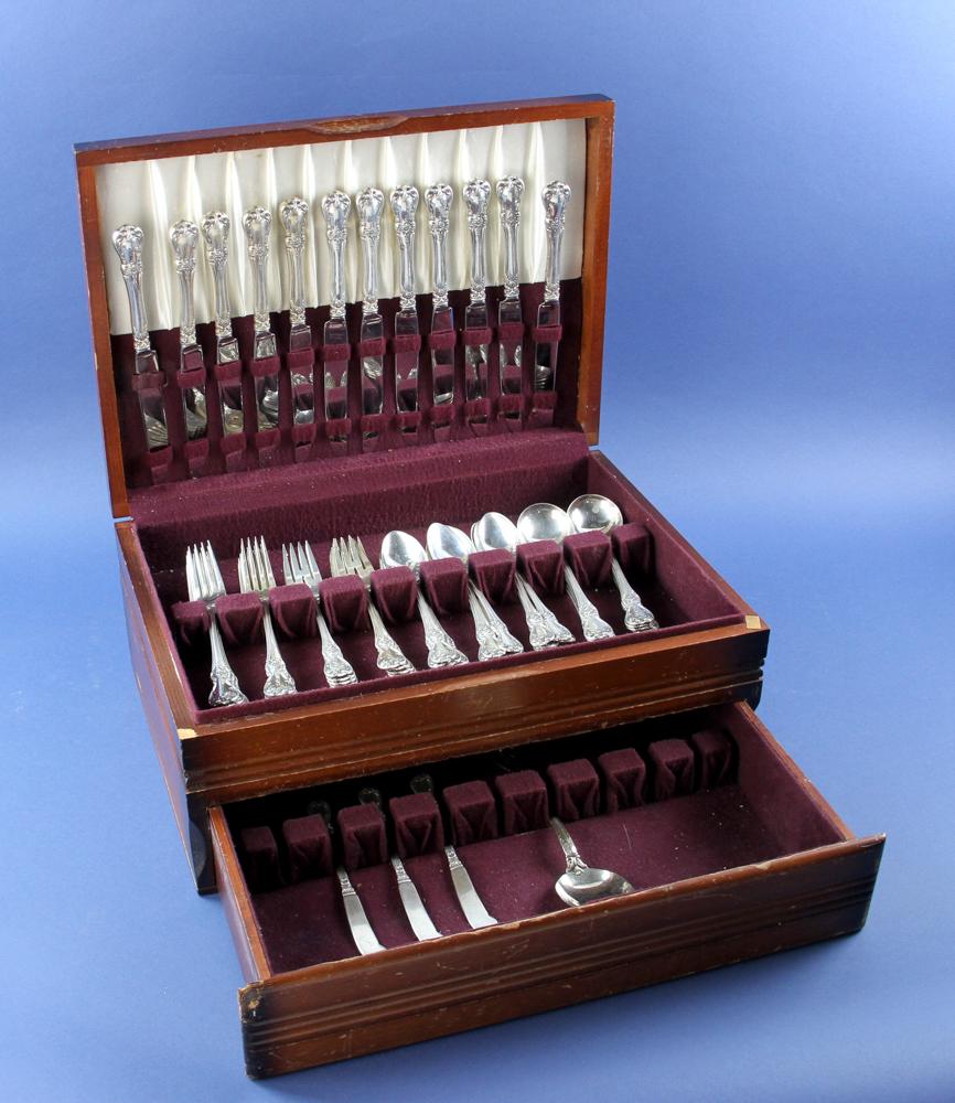Towle Sterling Old Master Flatware Service for Twelve: Towle sterling flatware service for (12), plus extra pieces, "Old Master" pattern, approximately 78.8 troy oz TW. Provenance: Estate of Carol Z. Stone. PLEASE NOTE: payment for silver, gold, jewelry, 