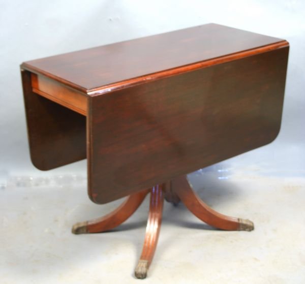 1920s 30s Duncan Phyfe Drop Leaf Table