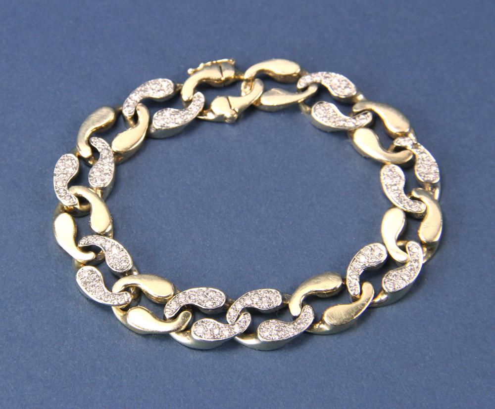 14kt Gold Diamond Link Bracelet (1 of 8)