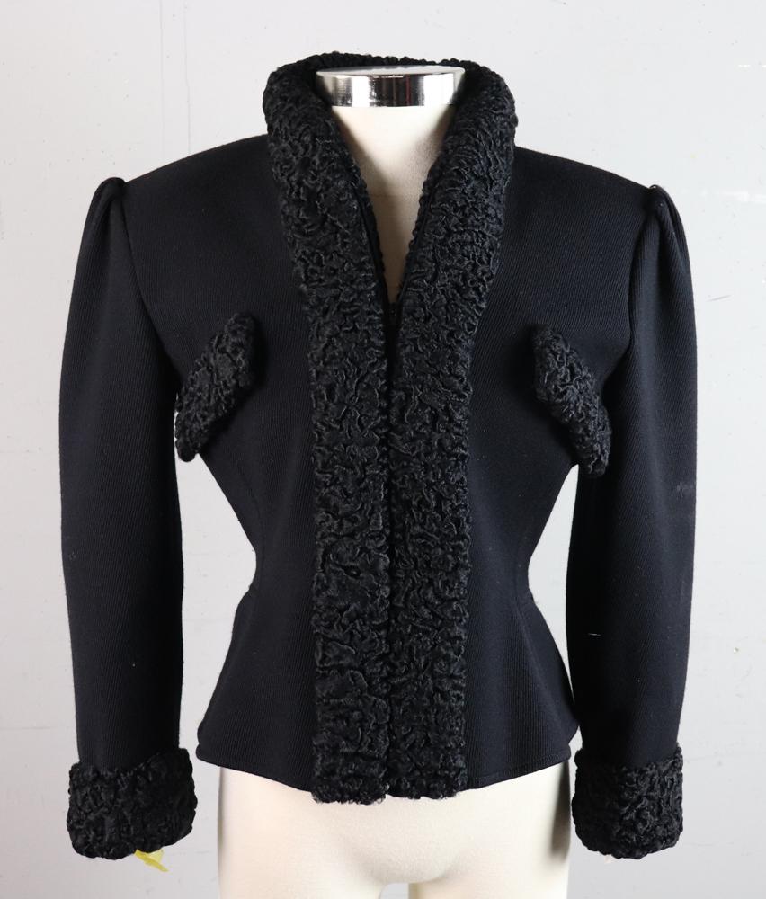 Valentino Boutique Short Black Jacket (1 of 3)