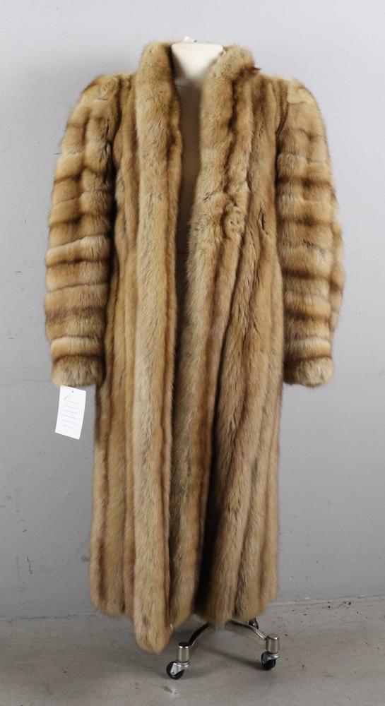 Ladies Golden Sable Fur Coat (1 of 4)
