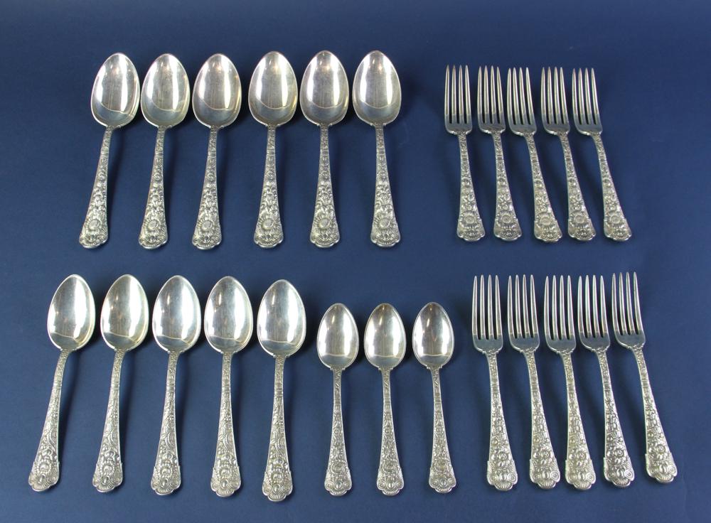 Set of Gorham Sterling Cluny Flatware (1 of 7)