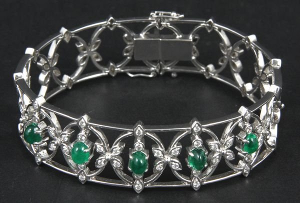 14k White Gold Diamond & Emerald Bracelet