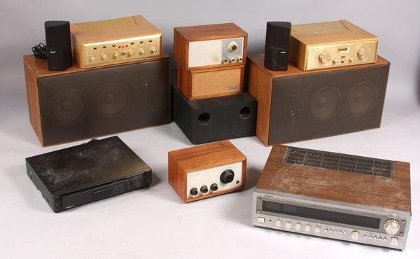 Stereo Equipment Lot, Sony, Scott, Bose, KLH: Stereo equipment lot, to include: Sony SLV-700HF video cassette recorder; Scott Type 330-C stereomaster AM/FM receiver; Scott Type 299 stereomaster amplifier; Bose SE-5 speaker; pair of Bose Acoustima