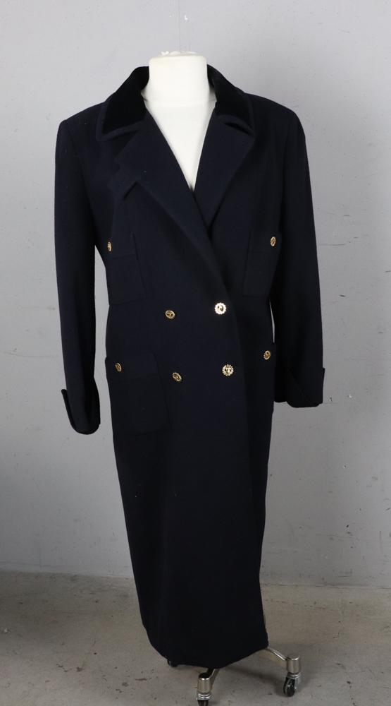 Chanel Boutique Velvet and Wool Coat (1 of 3)