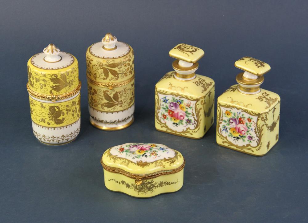 Le Tallec Porcelain Boudoir Jars and Boxes (1 of 9)