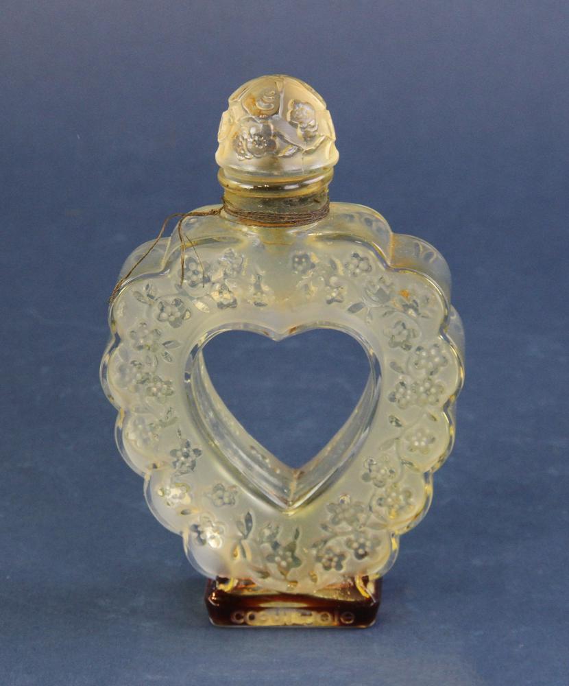 Lalique Perfume Bottle (1 of 7)