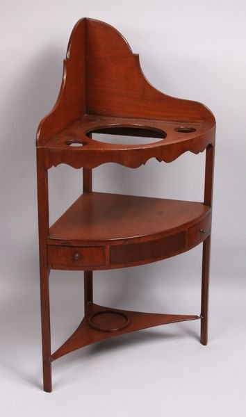 Early 19th C. Hepplewhite mahogany corner washsta: Early 19th Century Hepplewhite mahogany corner washstand, 41" h. x 22 1/2" w. x 17" d. Good condition.