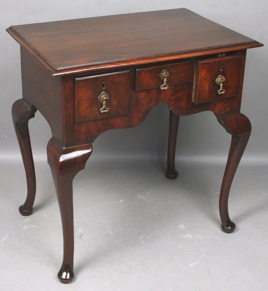 18th C. Queen Anne Mahogany Lowboy: 18th C. Queen Anne mahogany lowboy, 31 1/2"h. x 30"l. x 19"d.