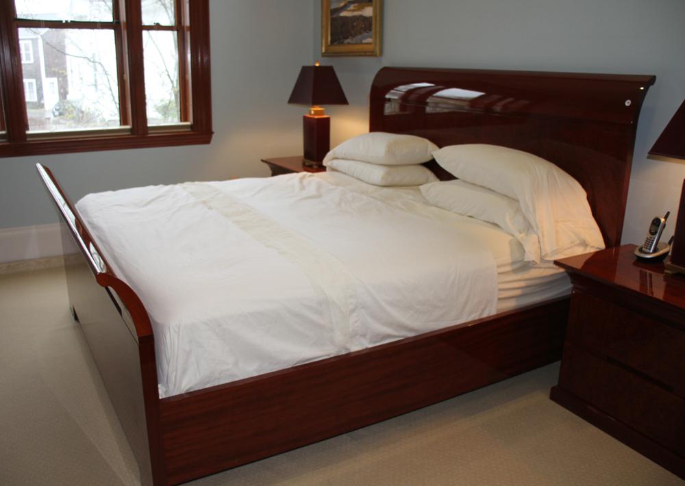 Italian Figured Mahogany King Size Bed Frame (1 of 2)