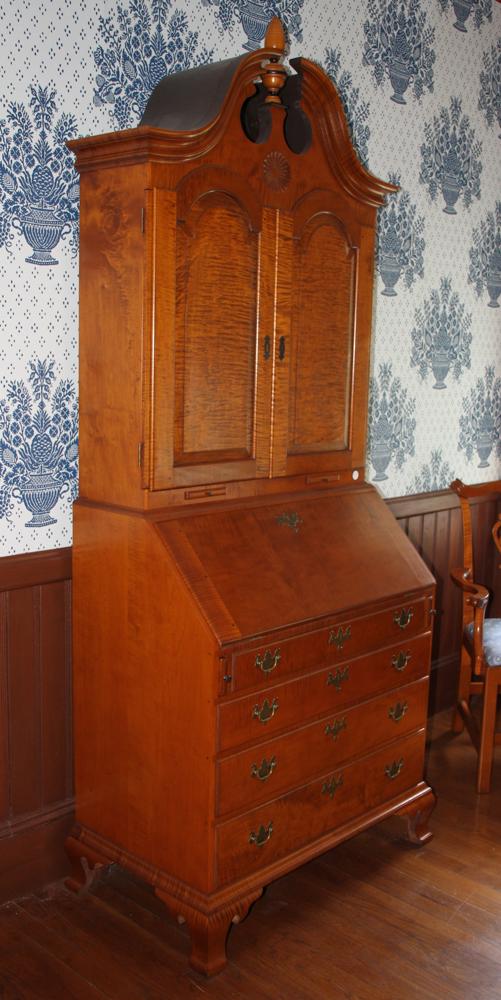 Fine Signed Eldred Wheeler Secretary Desk (1 of 6)