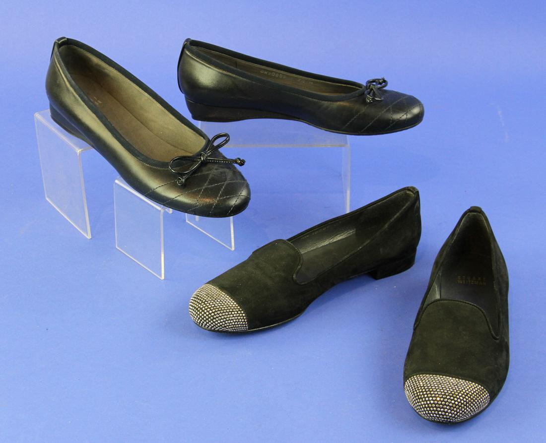 Stuart Weitzman Ballet Slippers and Flats: Stuart Weitzman, a pair of ballet slippers and flats, size 7 1/2 N (narrow), good condition.
