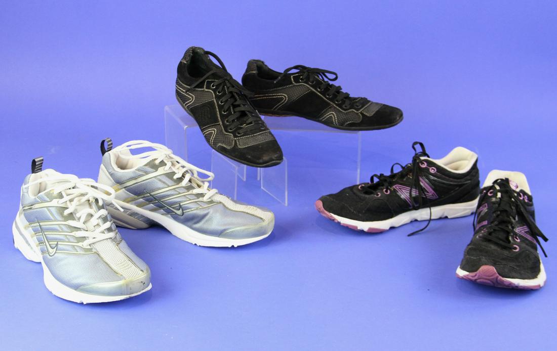 Track Shoes, Ferragamo, Nike Air, New Balance: Lot of (3) pairs of track shoes, to include: Ferragamo, Nike Air, and New Balance, sizes 8 - 8 1/2.