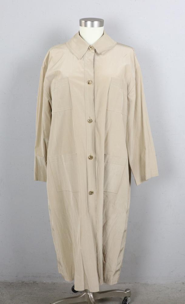 Chanel Boutique Khaki Lightweight Raincoat: Chanel Boutique khaki lightweight raincoat, size 10-12.