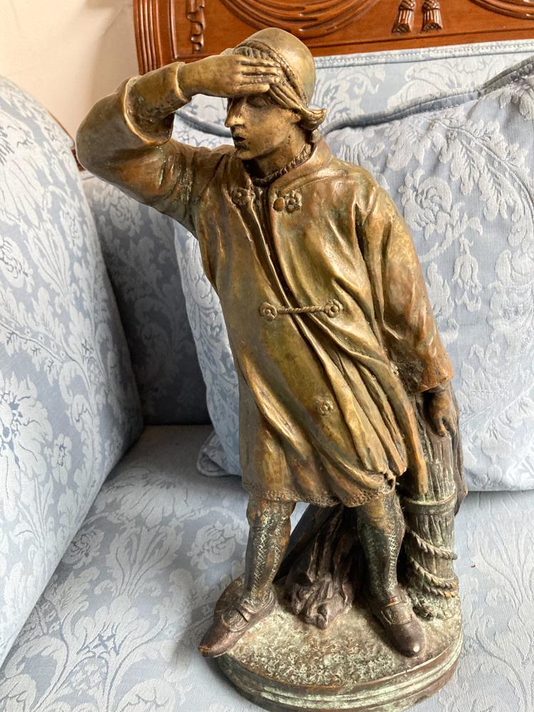 Solid Bronze Statue of Fisherman (1 of 1)