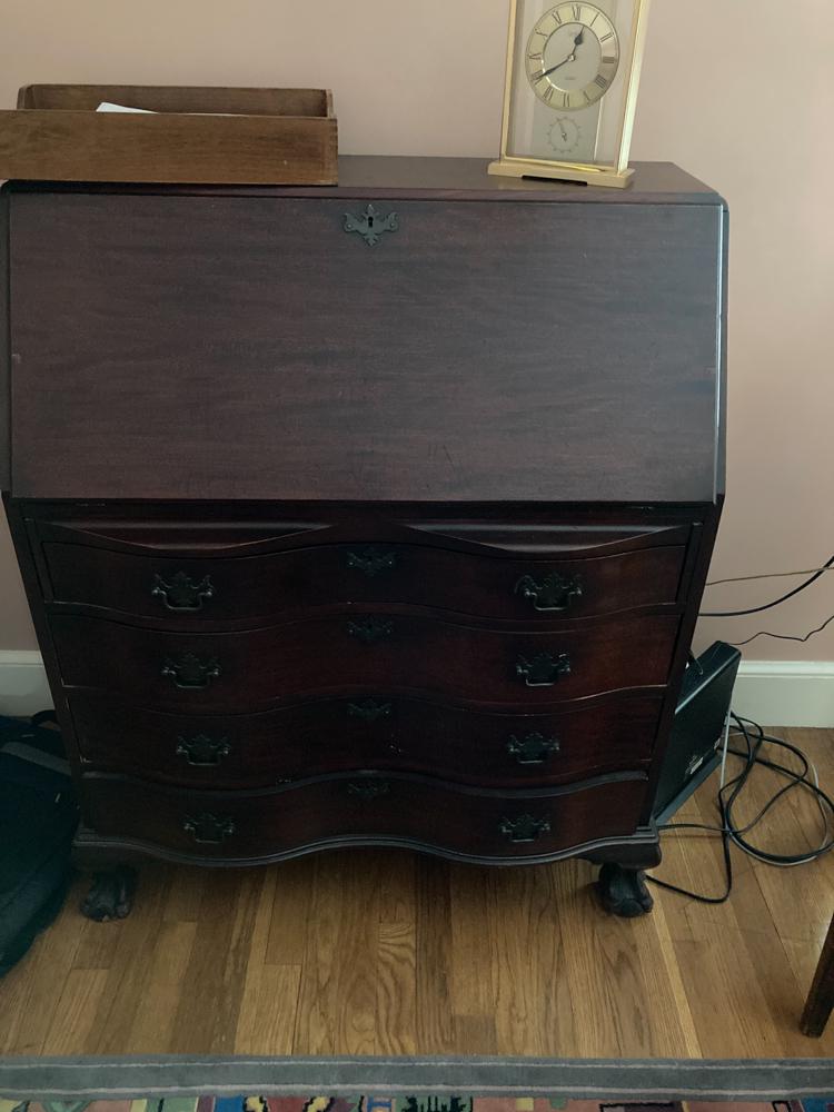 Mahogany Desk Winthrop Style (1 of 1)